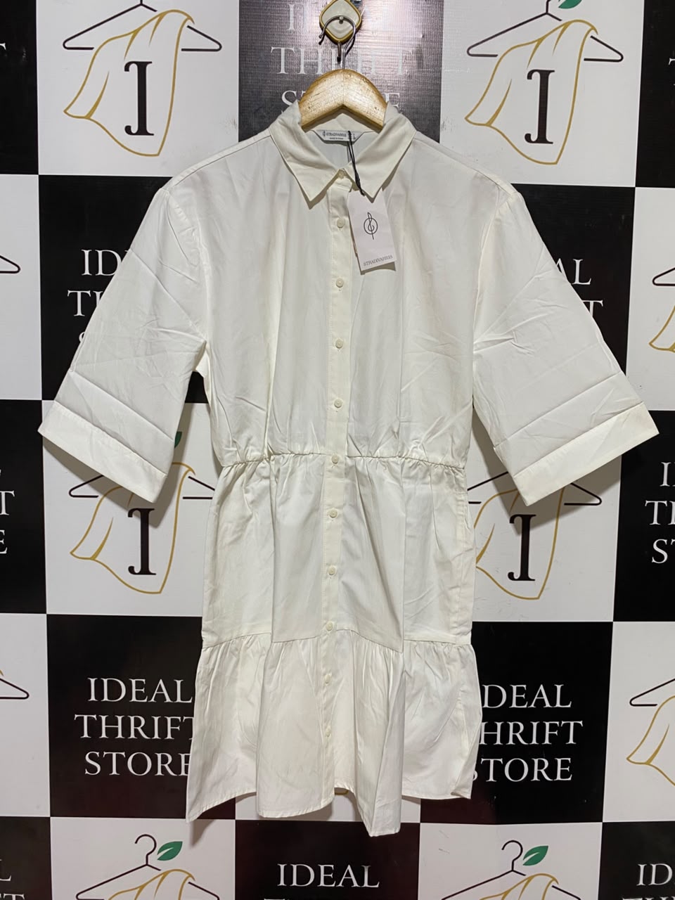 STRADIVARIUS |L| BUST 19| B46|WHITE BUTTON-DOWN SHIRT DRESS WITH CINCHED WAIST