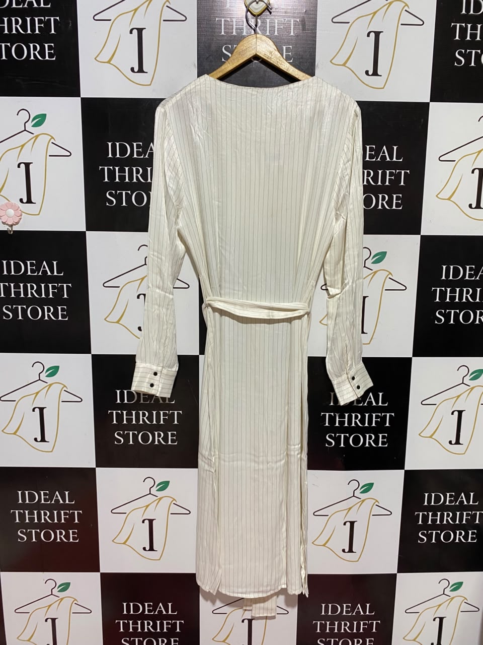 MNG |L| BUST 20| B46| WHITE STRIPED LONG SLEEVE MAXI DRESS WITH WAIST TIE