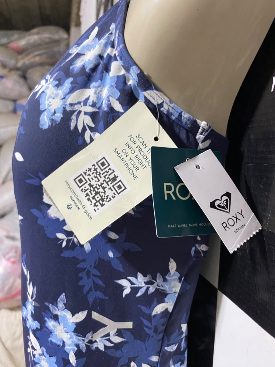 ROXY |S| BUST 15| B45| NAVY BLUE FLORAL PRINT ONE-PIECE SWIMSUIT WITH COWL NECK