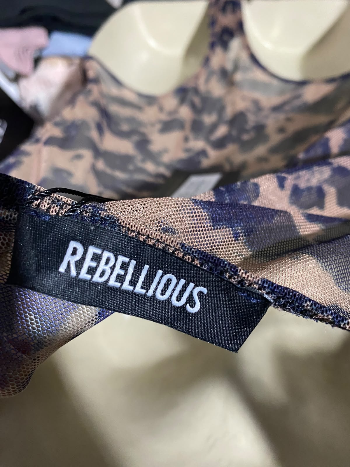 REBELLIOUS |S| BUST 16| B45| BROWN AND BLACK TIE-DYE PUFF SLEEVE RUCHED BODYSUIT