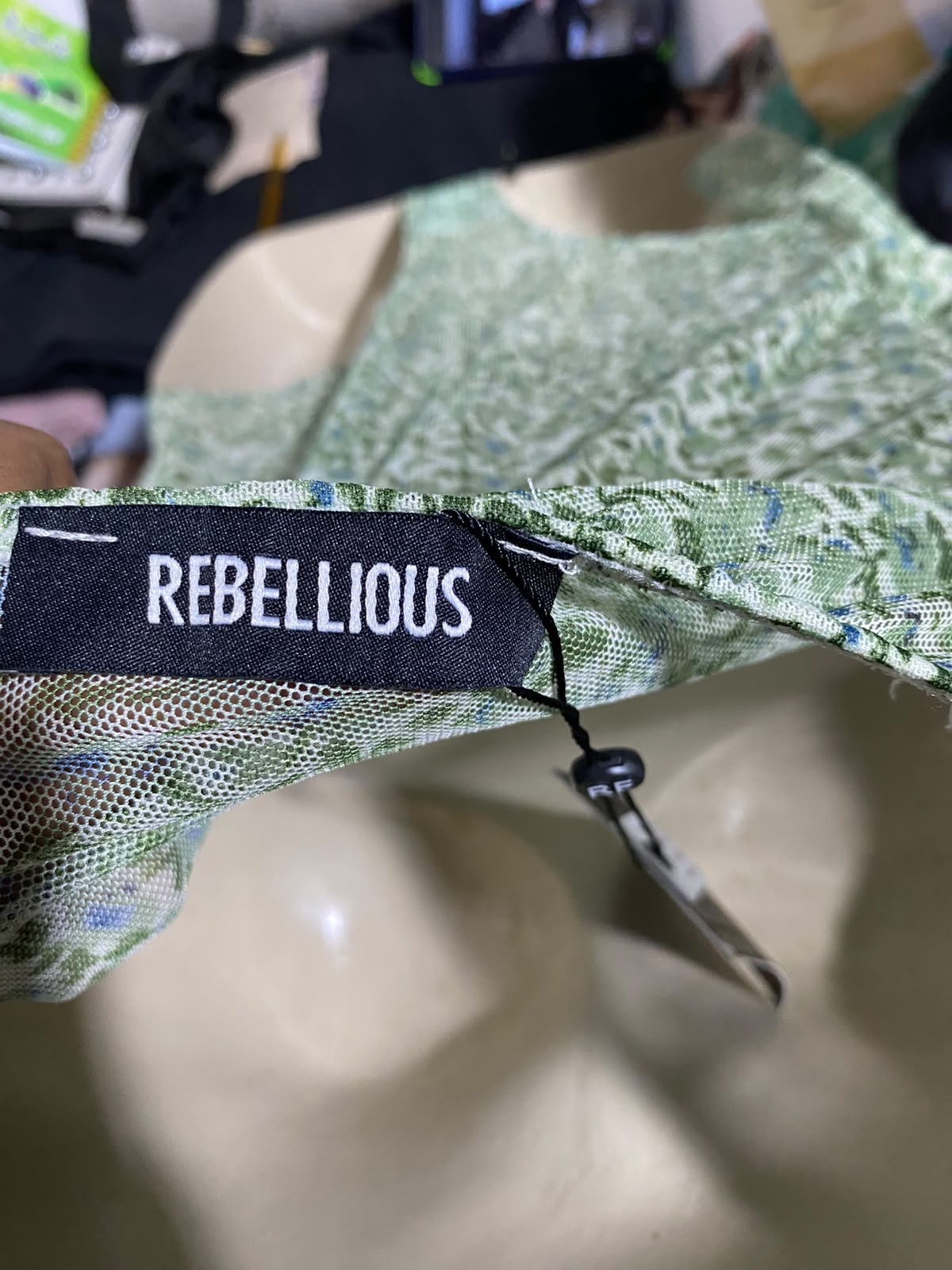 REBELLIOUS |S| BUST 15| B45| GREEN FLORAL PRINT PUFF SLEEVE RUCHED BODYSUIT