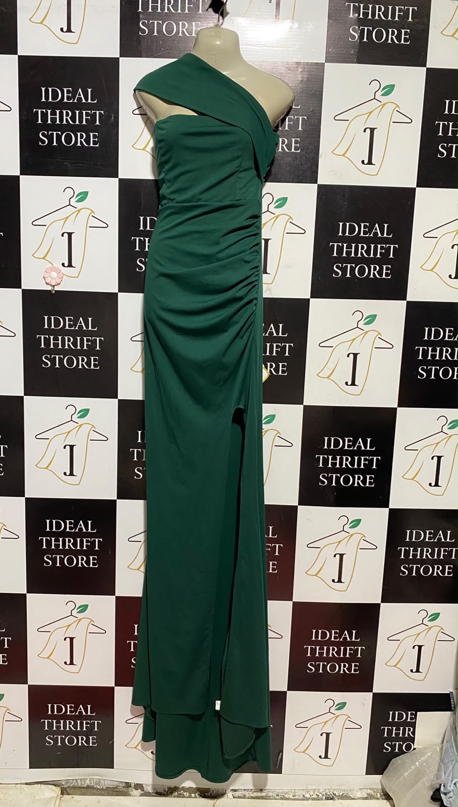 |M| BUST 18| B45| EMERALD GREEN ONE-SHOULDER ASYMMETRIC MAXI GOWN WITH THIGH SLIT