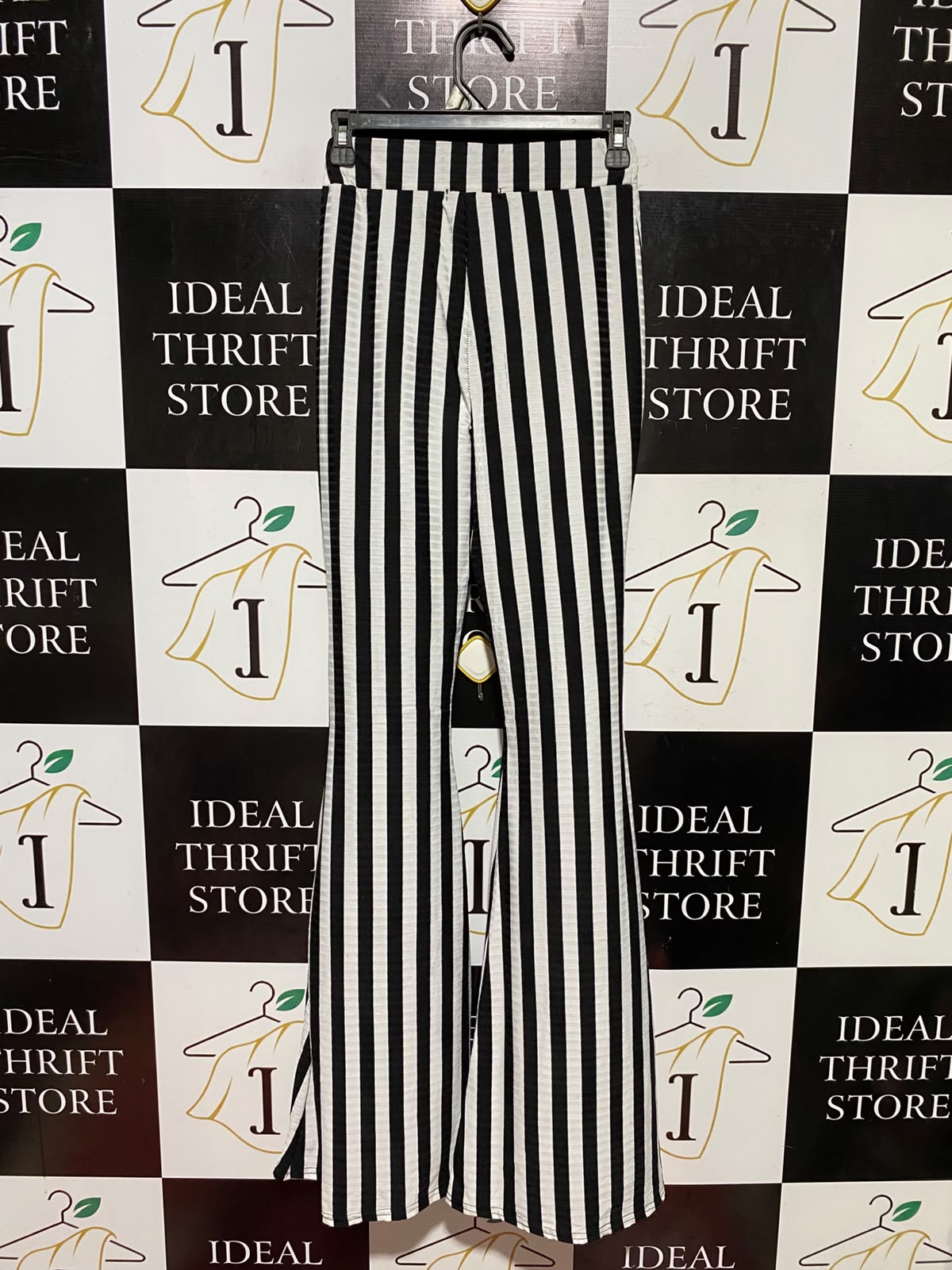 MISSPAP |XS| WAIST 24| B45| BLACK AND WHITE VERTICAL STRIPE FLARED PANTS