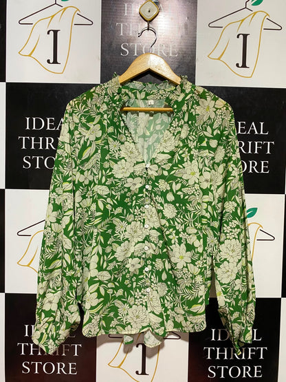 SHEIN |XL| BUST 23| B45| GREEN AND WHITE FLORAL BUTTON-DOWN RUFFLE COLLAR BLOUSE