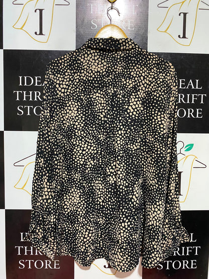 F&F |XL| BUST 24| B45| BLACK AND CREAM SPOT PRINT BUTTON-DOWN BLOUSE