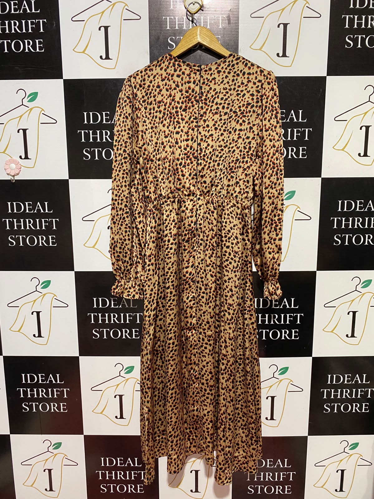 AX PARIS |M| BUST 18| B45| LEOPARD PRINT WRAP MIDI DRESS