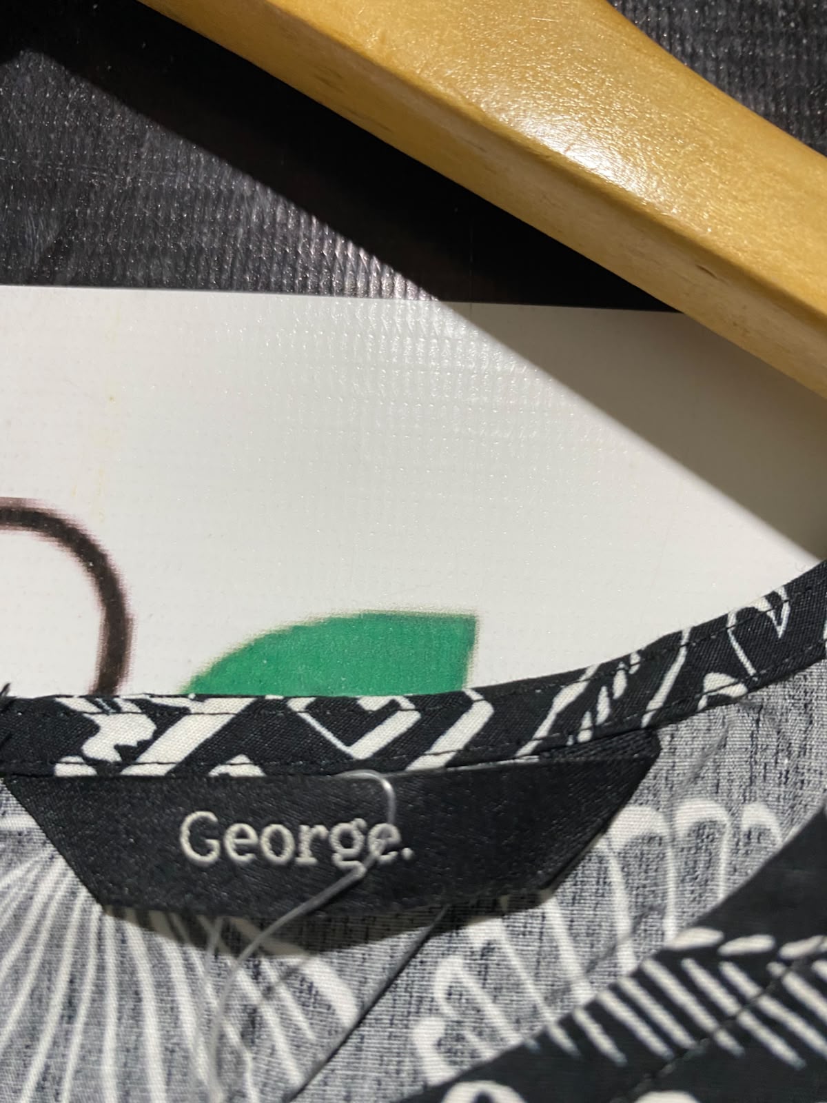 GEORGE |M| BUST 20| B47| WOMEN'S TROPICAL PRINT SLEEVELESS PEPLUM BLOUSE BLACK & WHITE NWT