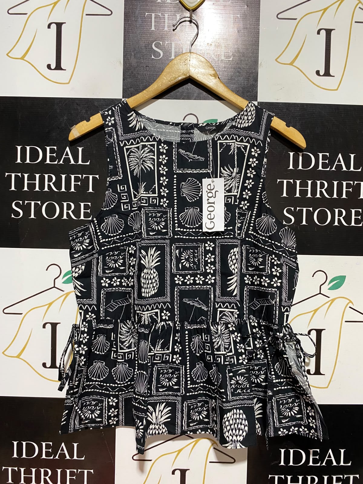 GEORGE |M| BUST 20| B47| WOMEN'S TROPICAL PRINT SLEEVELESS PEPLUM BLOUSE BLACK & WHITE NWT