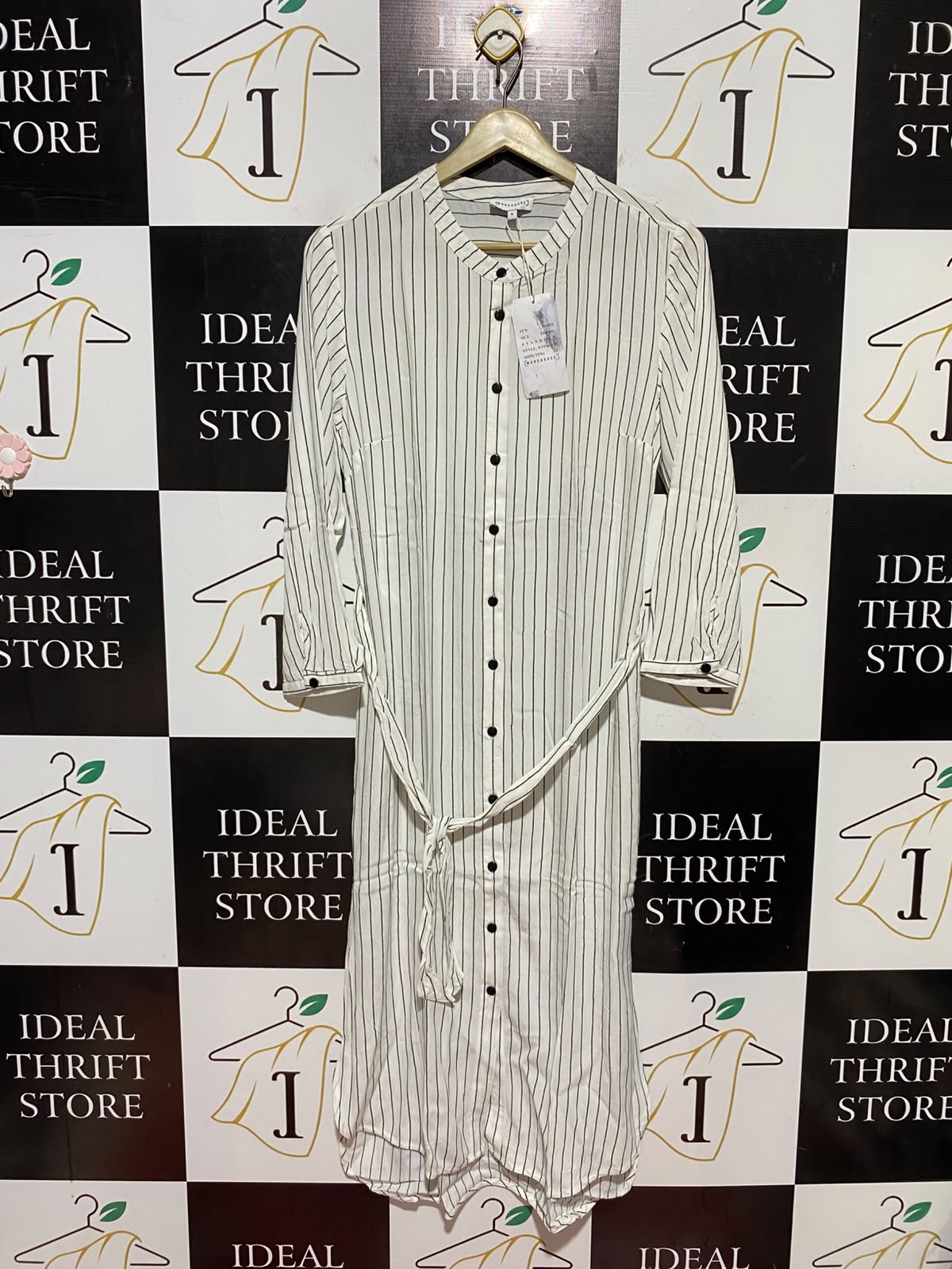 WERE HOUSE |M| BUST 18| B47| WOMEN'S STRIPED LONG SLEEVE BUTTON DOWN SHIRTDRESS WITH BELT