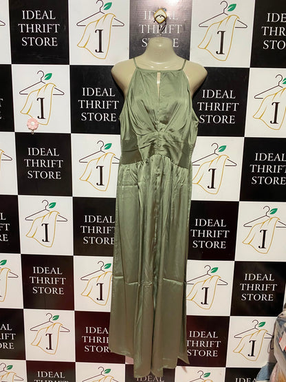 SHEIN |L| BUST 18| B47| WOMEN'S SAGE GREEN SATIN HALTER MAXI DRESS RUFFLED PLATED EVENING DRESS