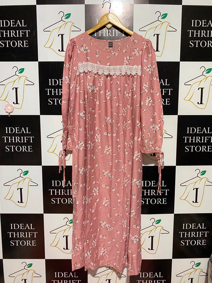 SHEIN |M| BUST 21| B47| WOMEN'S DUSTY PINK FLORAL LONG SLEEVE MAXI DRESS WITH LACE TRIM