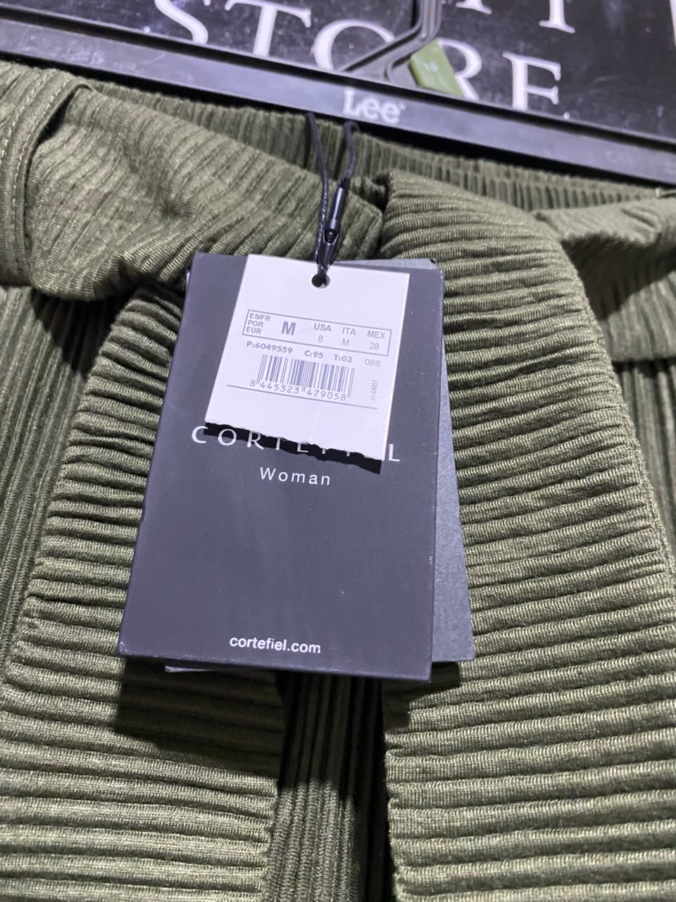 CORTEFIEI |L| WAIST 32| B46| OLIVE GREEN PLISSE PLEATED WIDE LEG TROUSERS PANTS WITH BELT
