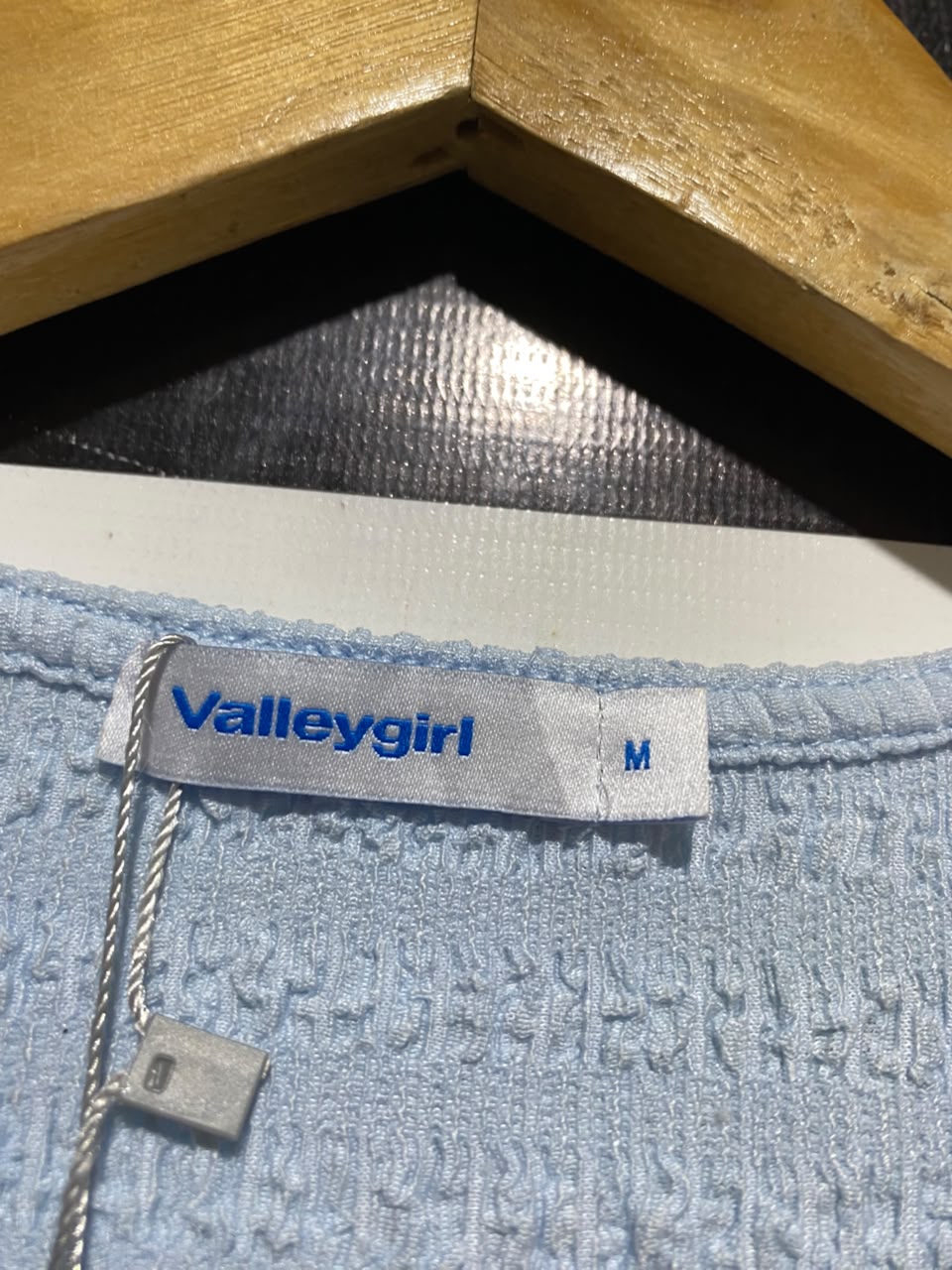 VALLEY GIRL |S| BUST 14| B46| LIGHT BLUE TEXTURED SCOOP NECK CAP SLEEVE TOP
