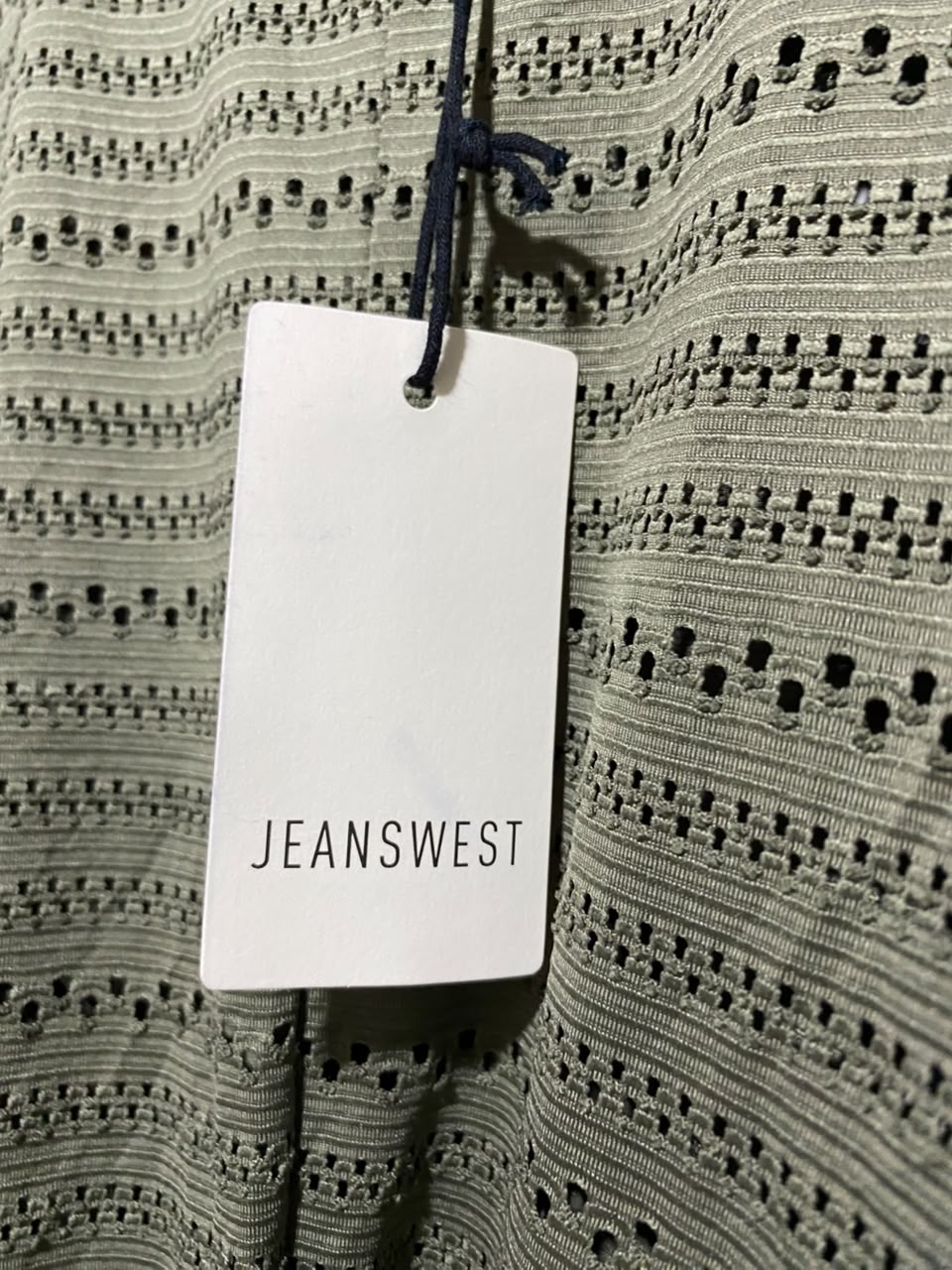 JEANSWEST |M| WAIST 18| B46| SAGE GREEN KNIT FRONT KNOT SHORT SLEEVE TOP