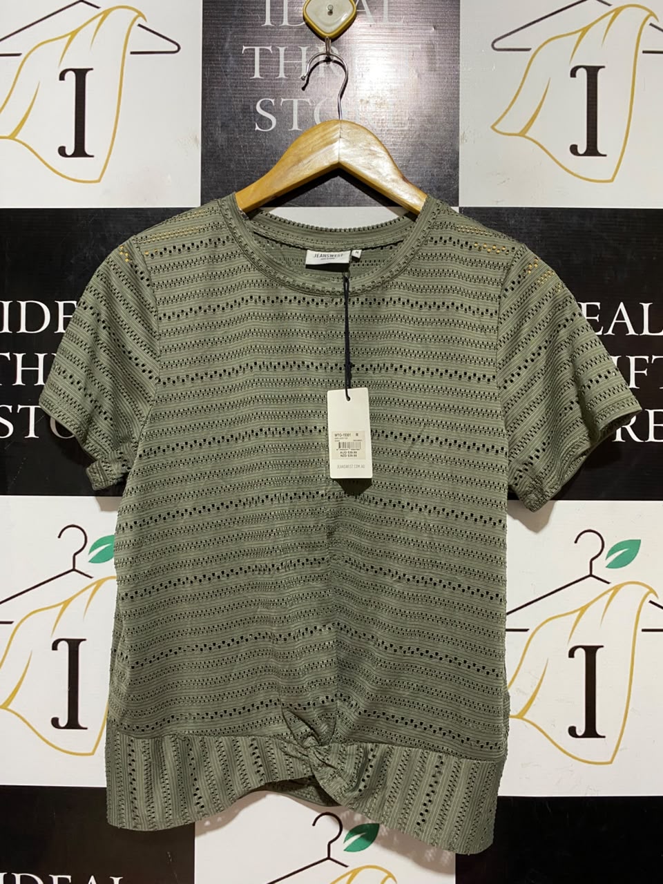 JEANSWEST |M| WAIST 18| B46| SAGE GREEN KNIT FRONT KNOT SHORT SLEEVE TOP