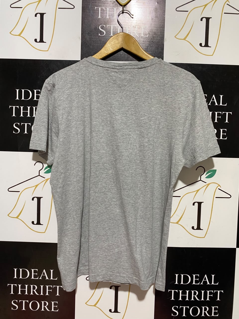 TOMMY HILFIGER |L| BUST 21| B46| GREY MARL CENTER BOX LOGO GRAPHIC T-SHIRT