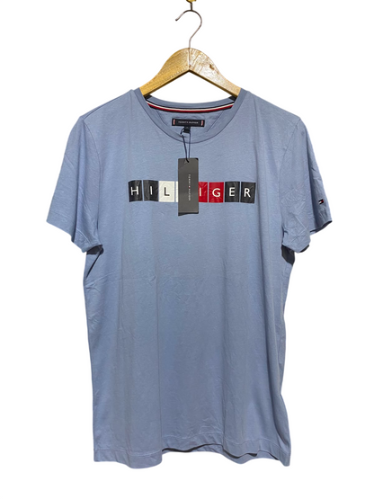 TOMMY HIFIGER |M| BUST 20| B47| SHORT SLEEVE BLOCK LOGO GRAPHIC T-SHIRT LIGHT BLUE COTTON TEE