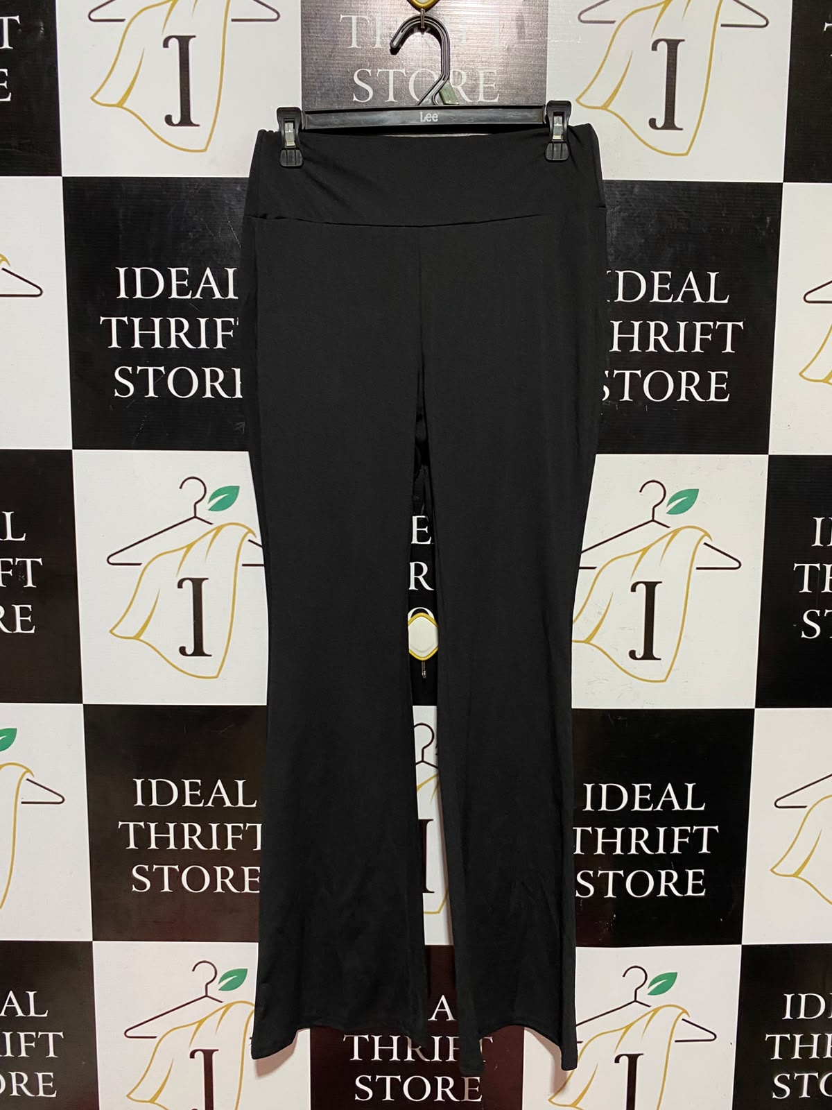 |M| WAIST 27| B48| CLASSIC BLACK HIGH-RISE FLARED YOGA PANTS TROUSERS