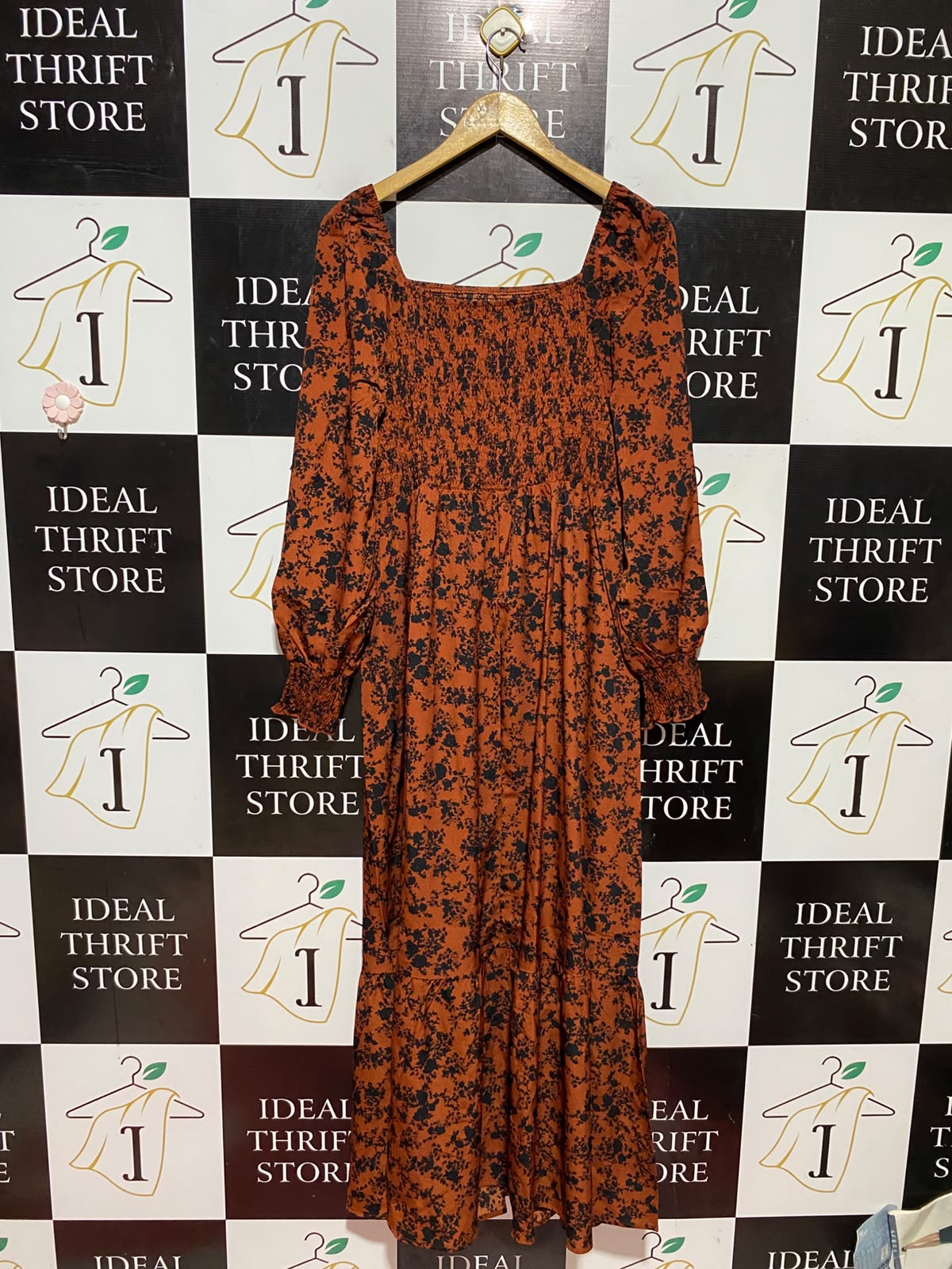 SHEIN CURVE |XL| BUST 15| B48| CHIC BURNT ORANGE AND BLACK FLORAL SMOCKED MAXI DRESS