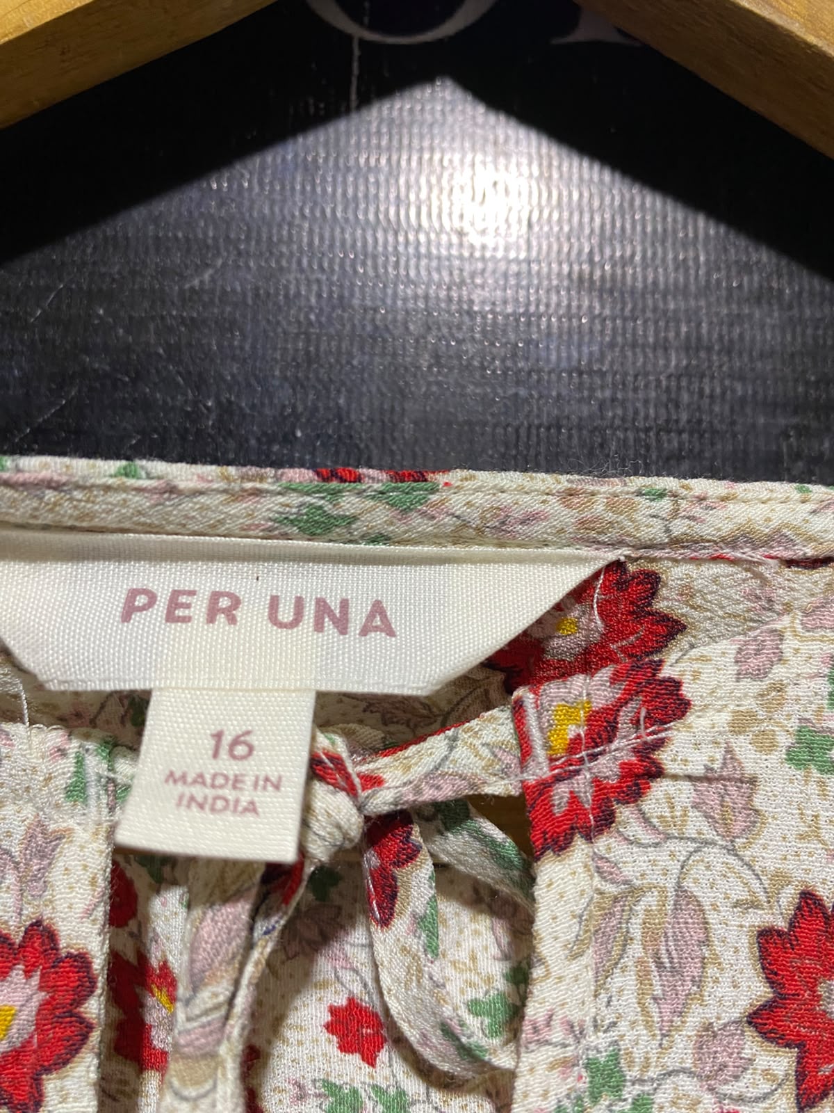 PERUNA |L| BUST 24| B48| BOHEMIAN CREAM FLORAL BLOUSE WITH CROCHET LACE TRIM AND TIE NECK