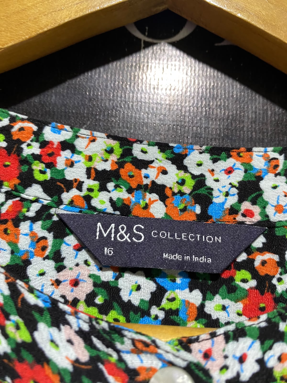 M&S |L| BUST 16| B48| DITSY FLORAL BUTTON-DOWN BLOUSE