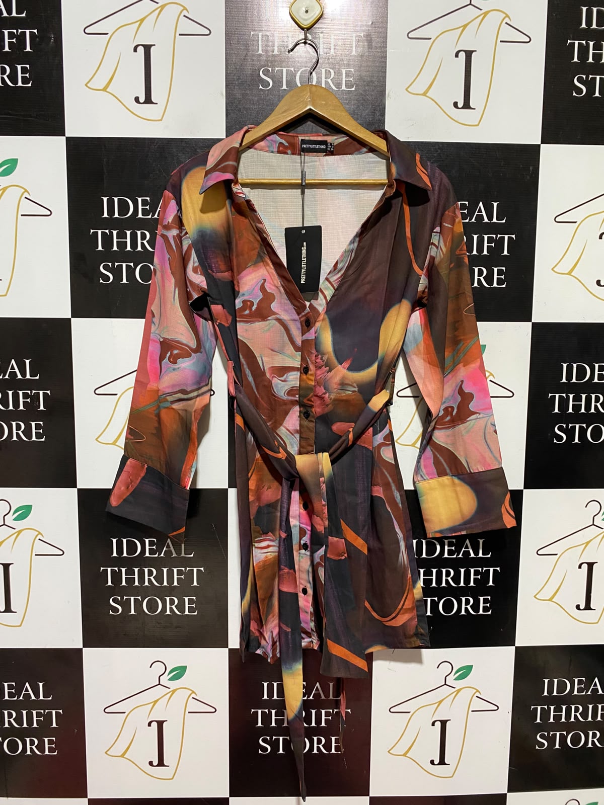 PRETTYLITTLE THING |M| BUST 18| B48| MULTICOLOR ABSTRACT PRINT MINI SHIRT DRESS