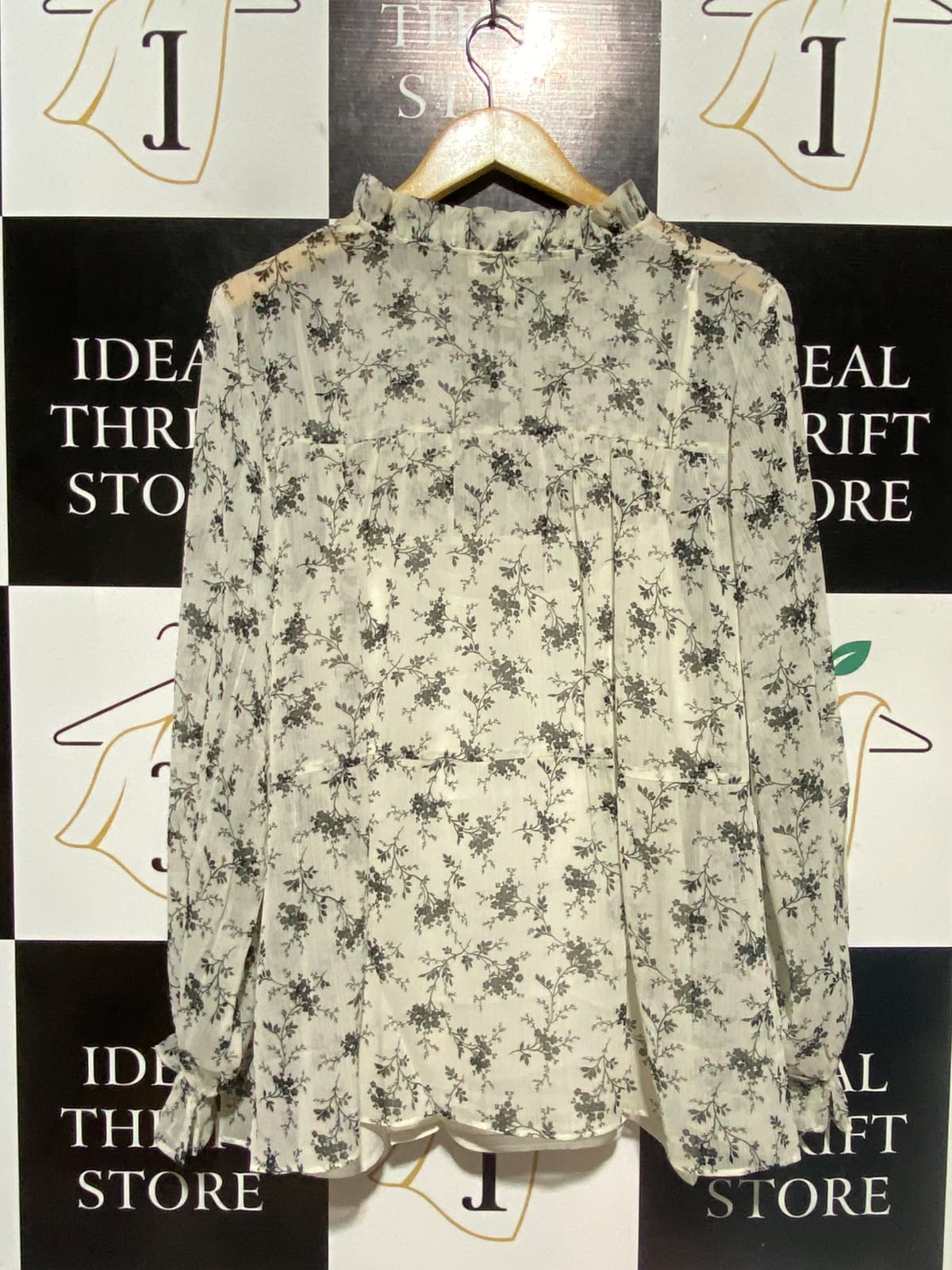 PERUNA |L| BUST 23| B48| MONOCHROME FLORAL SHEER TIE-NECK BLOUSE