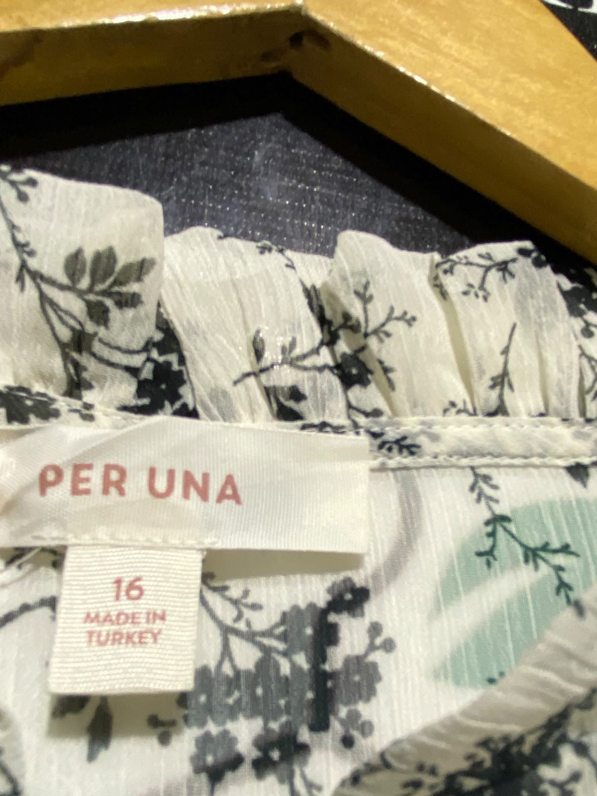 PERUNA |L| BUST 23| B48| MONOCHROME FLORAL SHEER TIE-NECK BLOUSE