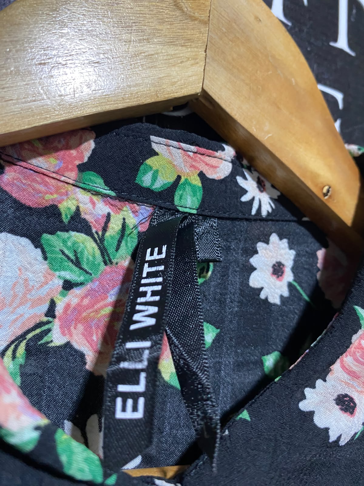 ELLI WHITE |L| BUST 21| B48| BLACK FLORAL BUTTON-DOWN MIDI SHIRT DRESS WITH TIE WAIST