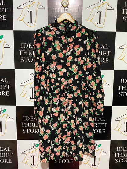 ELLI WHITE |L| BUST 21| B48| BLACK FLORAL BUTTON-DOWN MIDI SHIRT DRESS WITH TIE WAIST