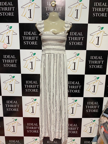 NEW LOOK |XS| BUST 12| B48| WHITE STRIPED SMOCKED MAXI DRESS WITH FLUTTER STRAPS