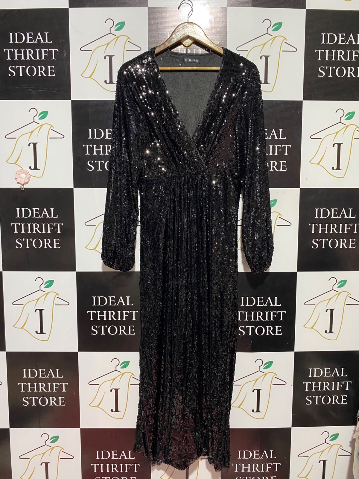 SHEIN |L| BUST 17| B48| BLACK SEQUIN SURPLICE V-NECK MAXI DRESS