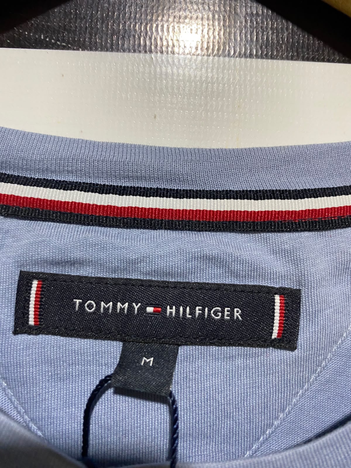 TOMMY HIFIGER |M| BUST 20| B47| SHORT SLEEVE BLOCK LOGO GRAPHIC T-SHIRT LIGHT BLUE COTTON TEE