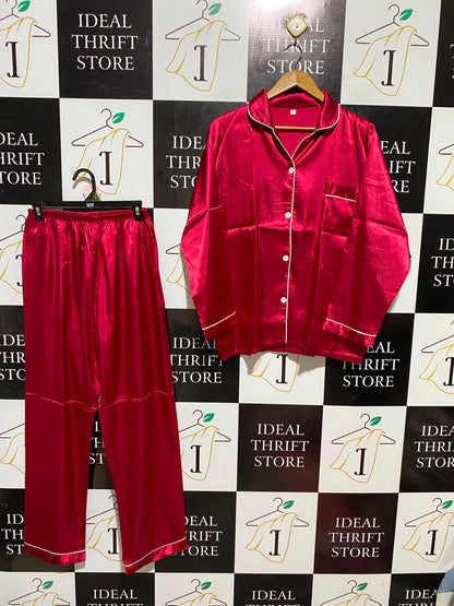 |XL| B47| SILKY RED BUTTON-DOWN LONG SLEEVE TOP & MATCHING PANTS SLEEPWEAR