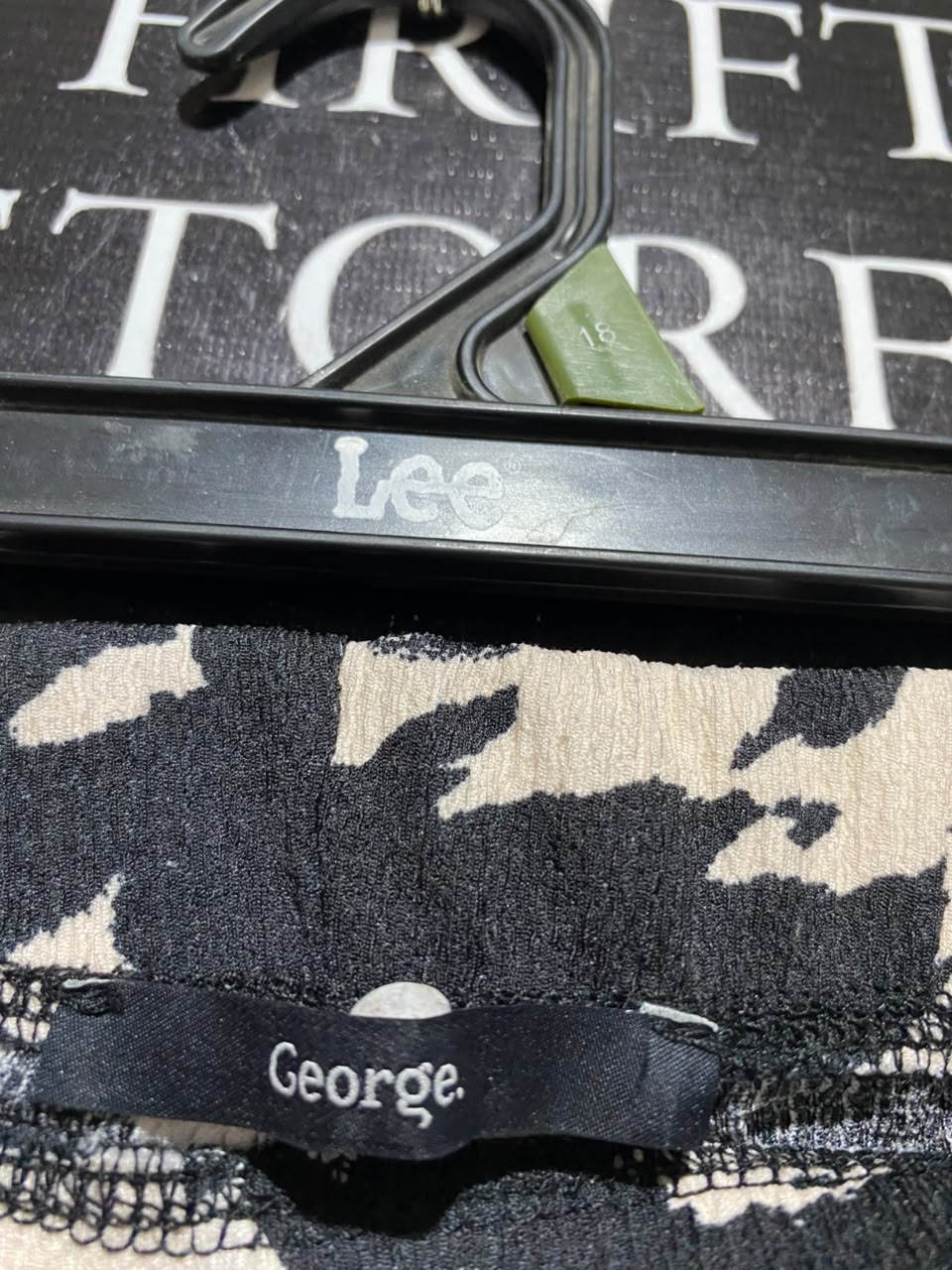 GEORGE |M| WAIST 27| B49| HIGH WAISTED BLACK AND BEIGE BELL BOTTOM TROUSERS