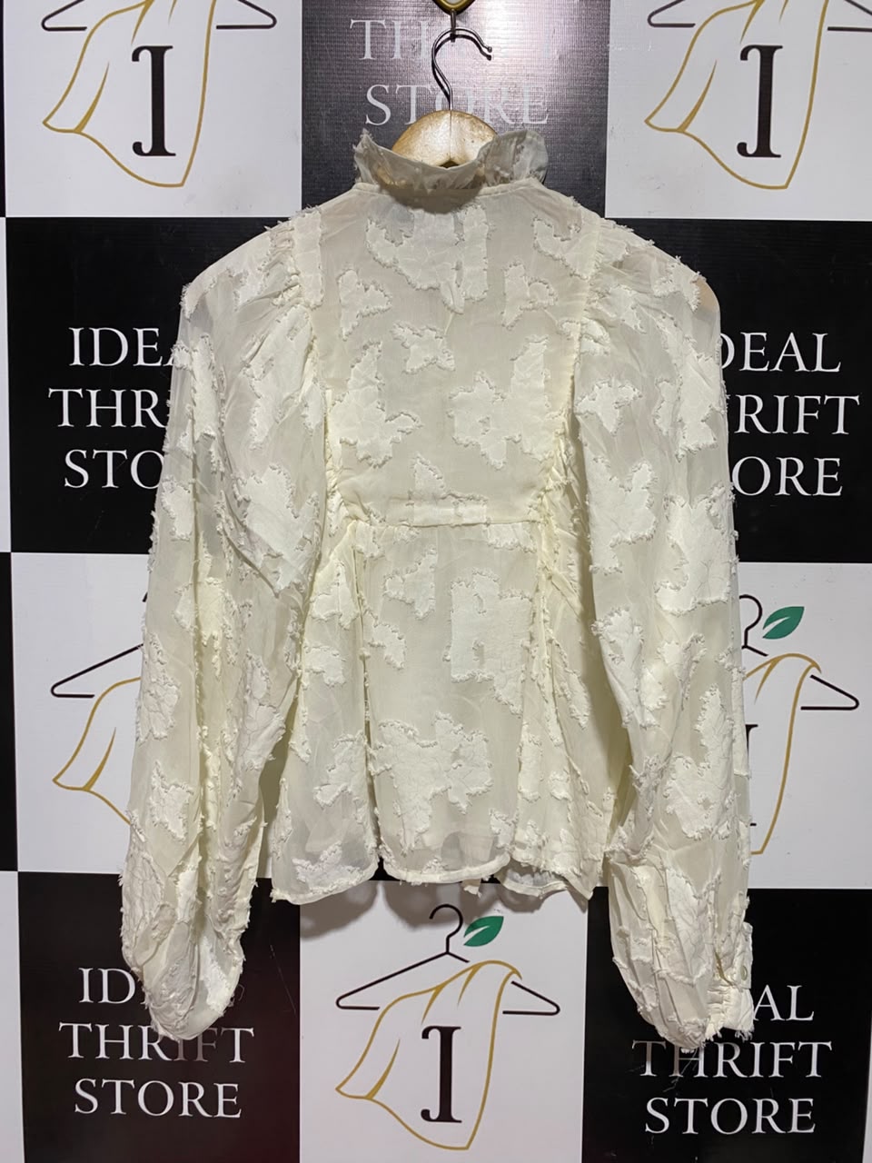 BOOHOO |S| BUST FREE | B49| WOMEN'S CREAM JACQUARD BLOUSE - RUFFLE NECK LONG BALLOON SLEEVE SHEER TOP
