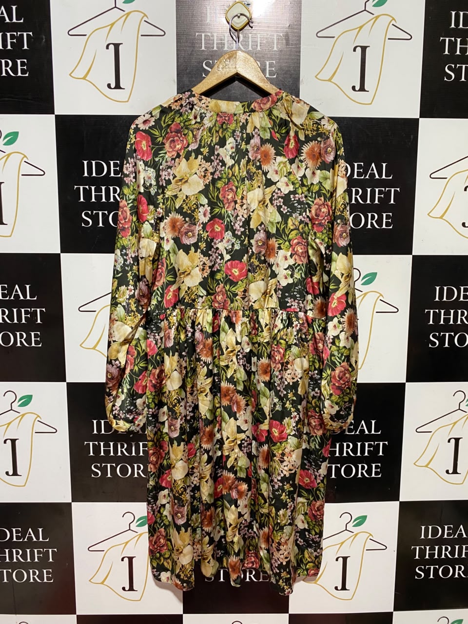 SOON |L| BUST 21| B48| EXQUISITE DARK MAXI DRESS IN MULTICOLOR BOTANICAL PRINT WITH V-NECK