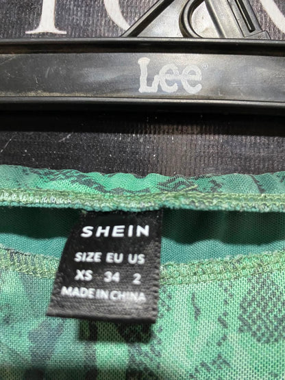 SHEIN |XS| WAIST 23| B48| EMERALD GREEN ROSE PRINT MAXI SKIRT WITH REPTILE TEXTURE DETAIL