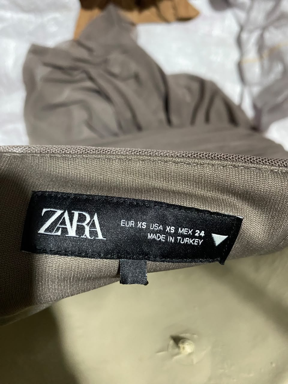ZARA |XS| BUST 15| B50| TAUPE MAUVE SLEEVELESS STRAPPY FORMAL EVENING GOWN