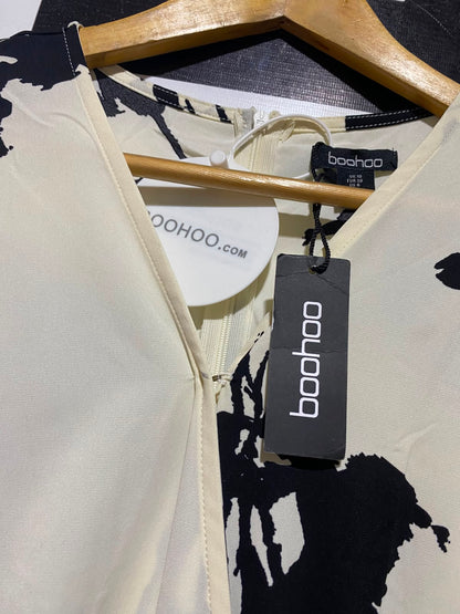 BOOHOO |M| BUST FREE| B49| BLACK AND CREAM FLORAL WRAP DRESS - HIGH-LOW FRINGE HEM LONG SLEEVE MIDI DRESS