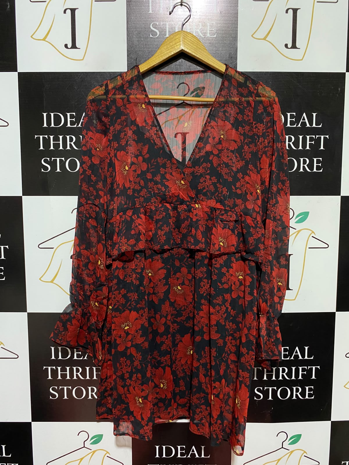 |M| BUST 18| B49| VIBRANT RED FLORAL PRINT V-NECK MINI DRESS WITH METALLIC STRIPE AND RUFFLE DETAILS