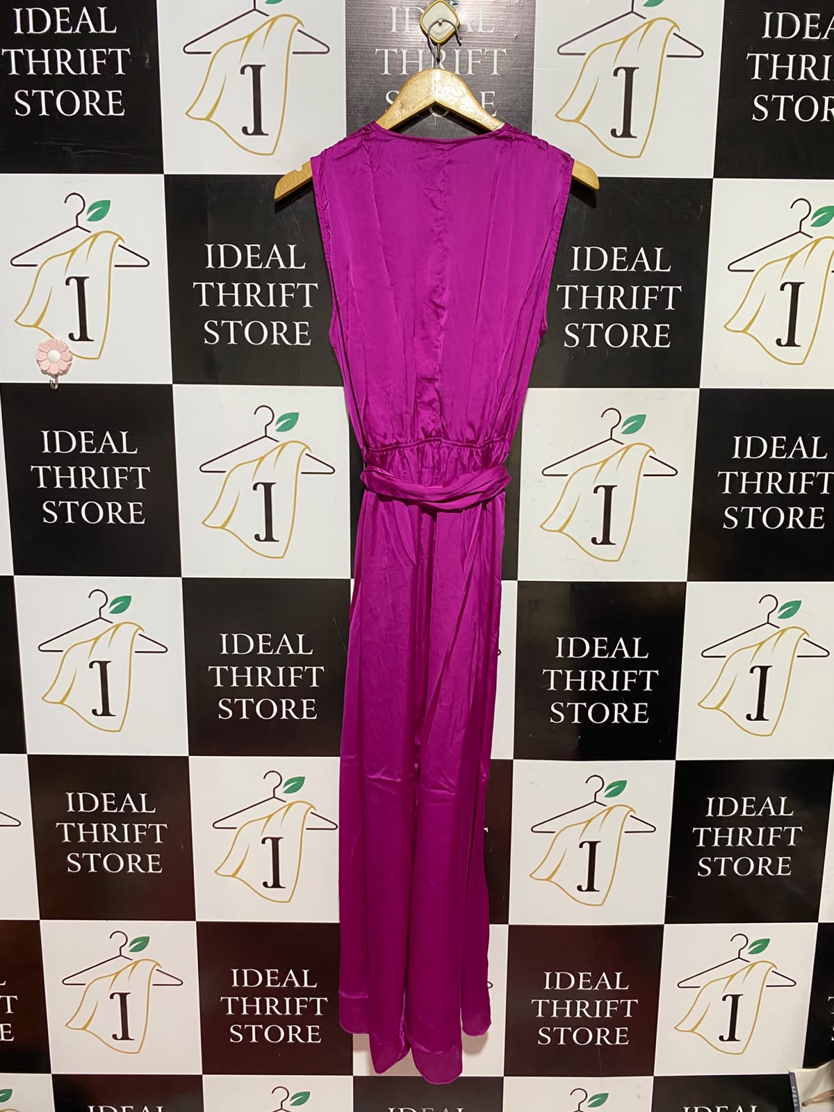 MNG |M| BUST 19| B49| VIBRANT MAGENTA SLEEVELESS SATIN MAXI DRESS WITH DEEP V-NECK AND MATCHING TIE-BELT