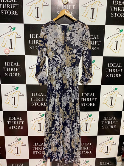 KATE LILY |M| BUST 18| B49| MONOCHROME AND SAGE FLORAL V-NECK WRAP MAXI DRESS WITH THREE-QUARTER SLEEVES