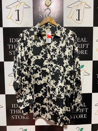GEORGE |XL| BUST 27| B49| BLACK AND WHITE COW PRINT SATIN BUTTON-DOWN LONG SLEEVE BLOUSE