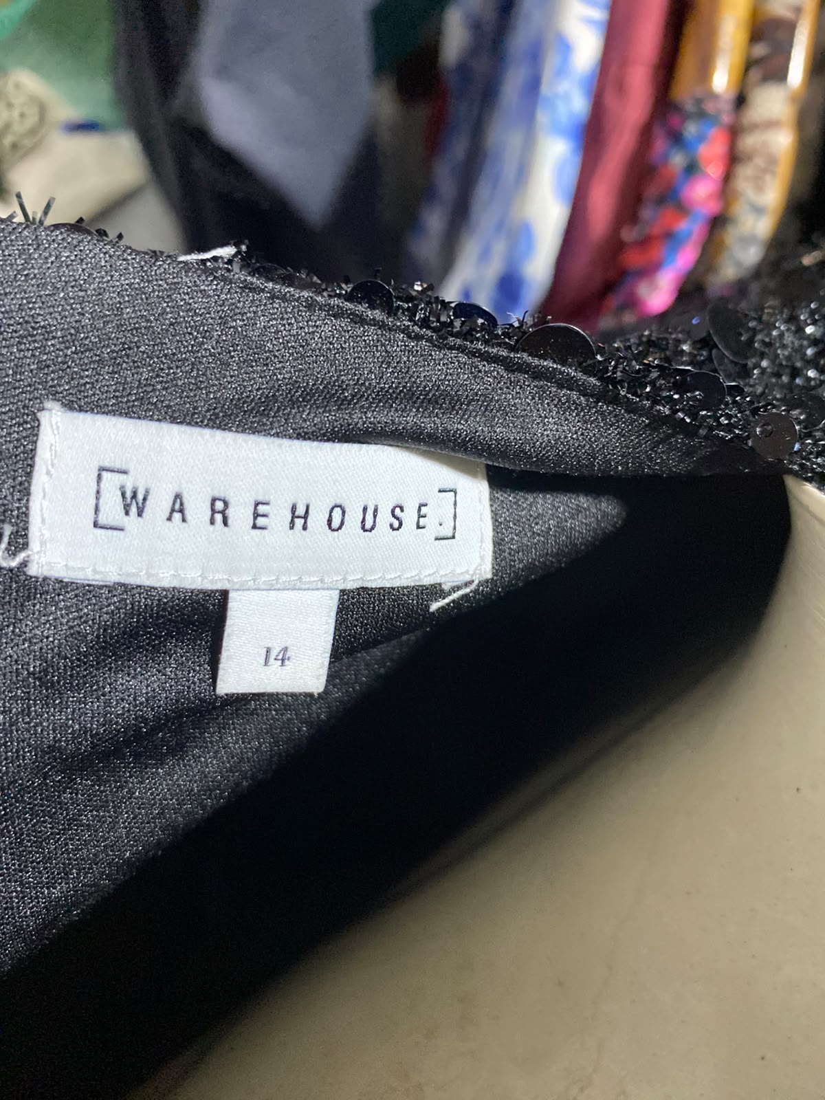 WARE HOUSE |L| BUST 21| A1| BLACK SEQUINED LONG SLEEVE CREW NECK PARTY TOP