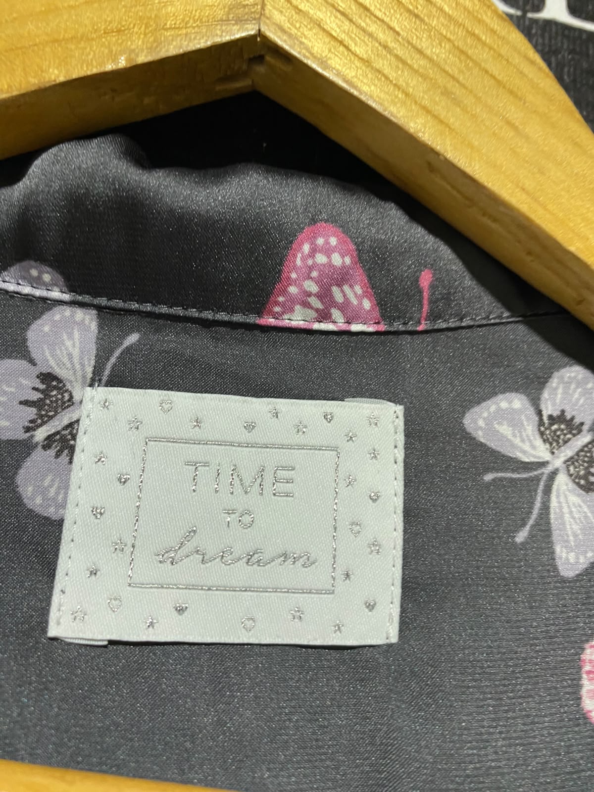 TIME TO DREAM |L| A1| BLACK & PINK BUTTERFLY PRINT SATIN PYJAMA SET