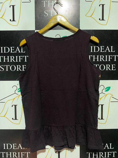 NEXT |M| BUST 19| A1| DEEP PLUM EMBROIDERED TASSEL NECK PEPLUM SLEEVELESS TOP