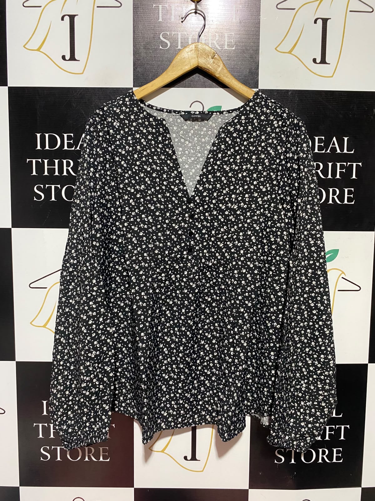 GEORGE |M| BUST 27| A1| BLACK & WHITE DITSY FLORAL PRINT V-NECK PEPLUM BLOUSE