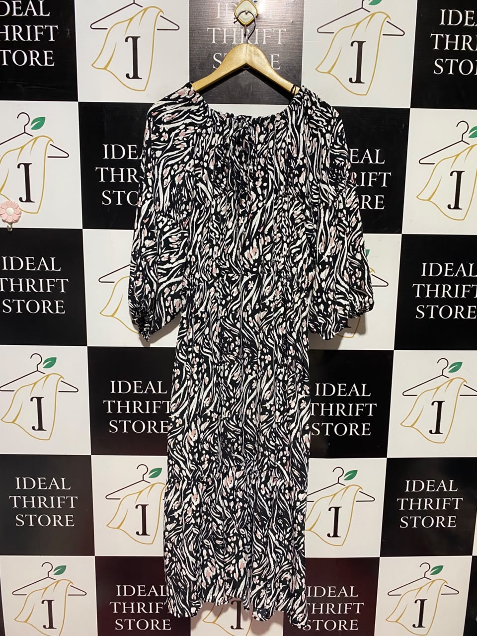 PAPAYA |L| BUST FREE| A1| BLACK AND BLUSH PINK ABSTRACT ANIMAL PRINT TIERED MIDI DRESS
