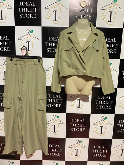 ZINK LONDON |M| B50| SAGE GREEN CROPPED BLAZER & WIDE-LEG CARGO PANTS TWO-PIECE CO-ORD SET